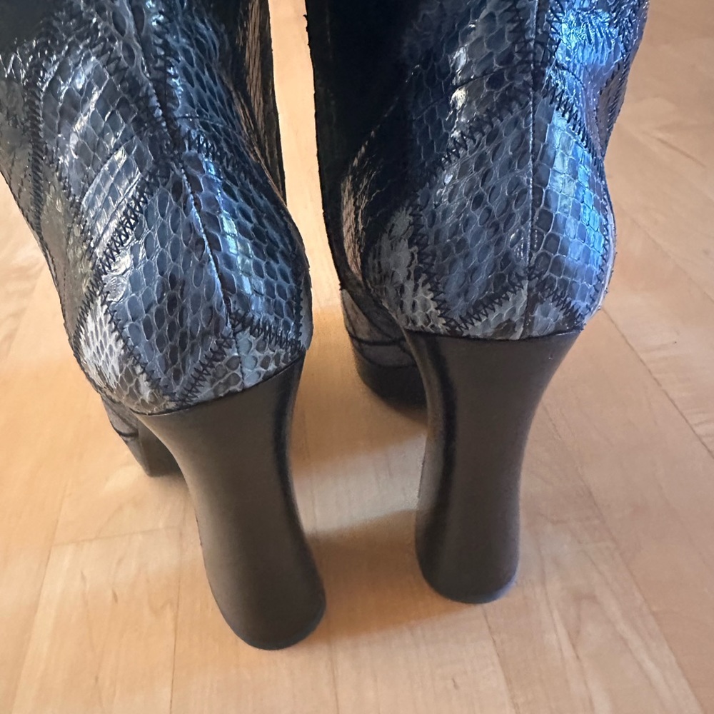 Stunning Michael Kors snakeskin patchwork boots, size 38.5 - Picture 6 of 9